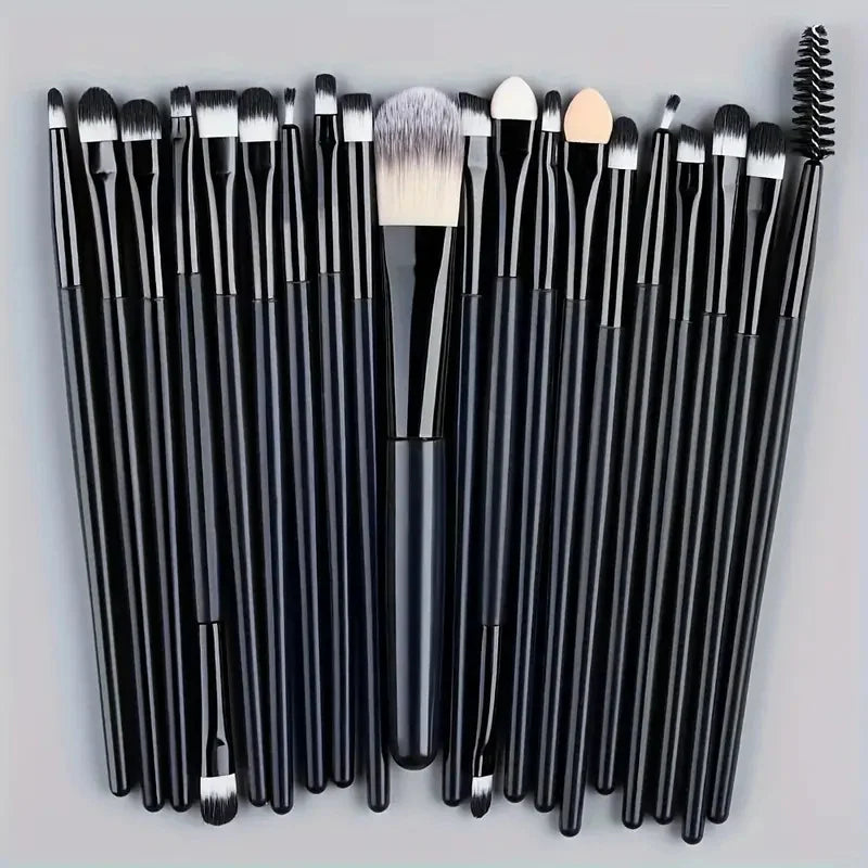 Set de 20 Brochas de Maquillaje Profesionales + Esponja de Regalo